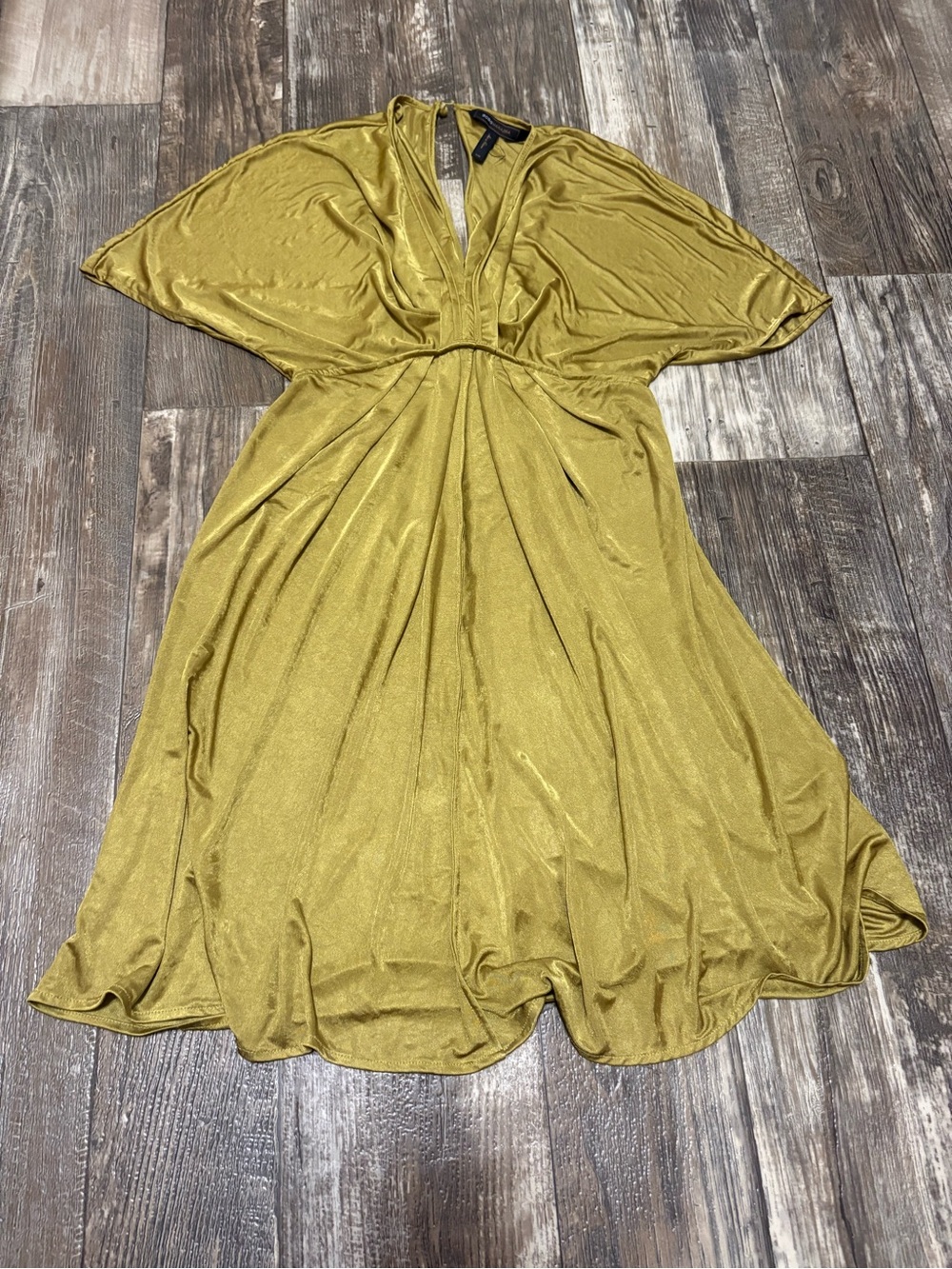 BCBGMaxAzria Olive V-Neck Flowing Midi Dress
